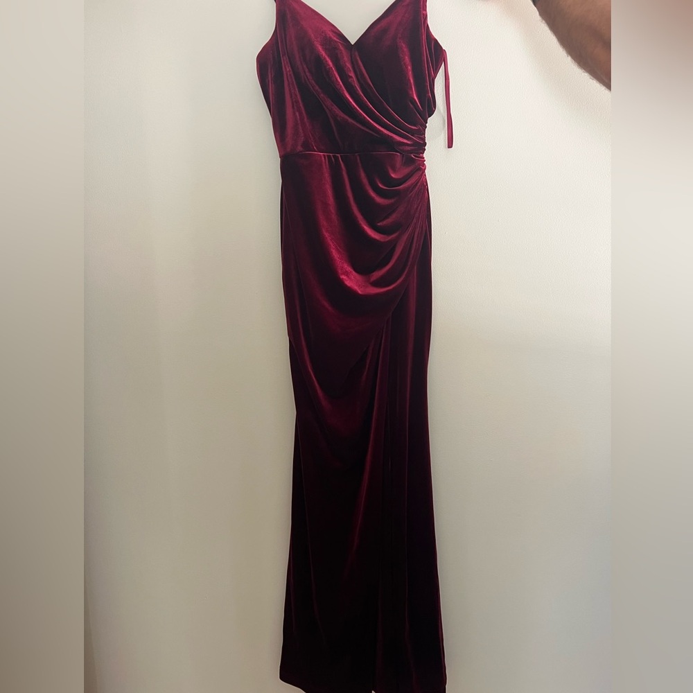 Elegant Burgundy Evening Gown
